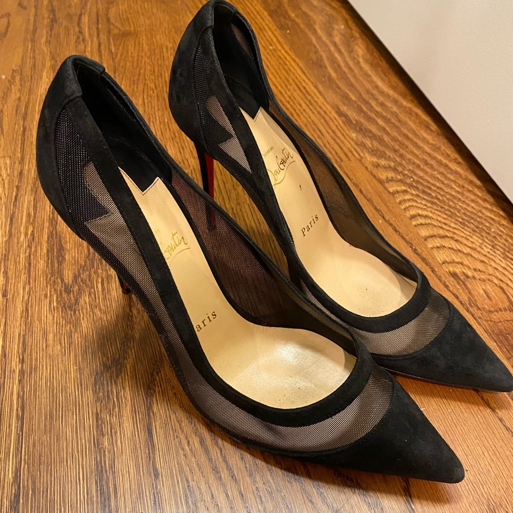 SOLD——Christian Louboutin Heels!